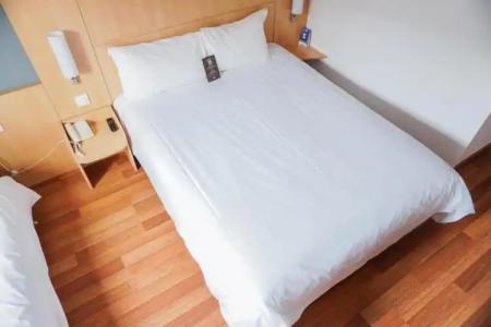 Ibis Girona Costa Brava - 49