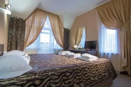 Belle Royalle - 3
