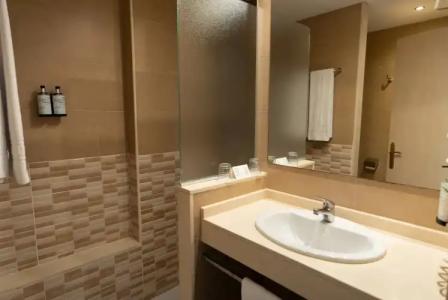 Petit Palace Trencadis - 37