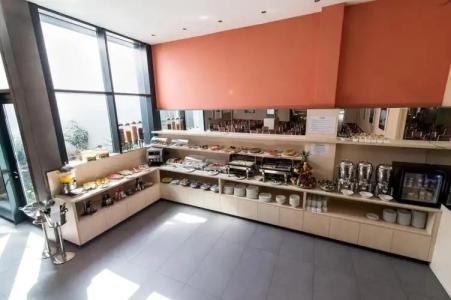 Petit Palace Trencadis - 16