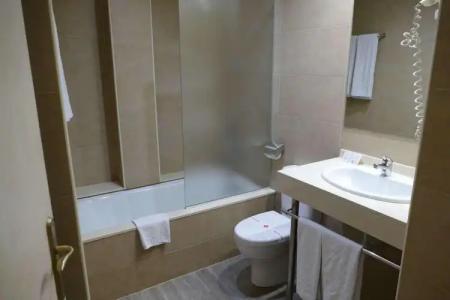 Petit Palace Trencadis - 13