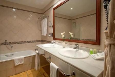 IPV Palace & Spa - Adults Recommended - 8