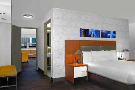DoubleTree by Hilton Metropolitan City - 48