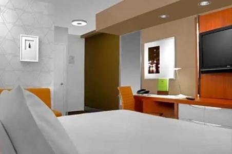 DoubleTree by Hilton Metropolitan City - 34