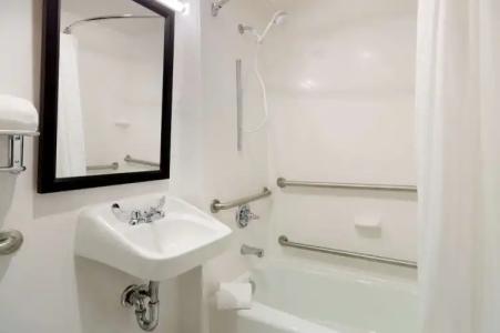 Hampton Inn Manhattan Seaport Financial District - 48