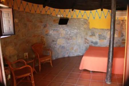 Selwo Lodge - Animal Park Tickets Included - 10