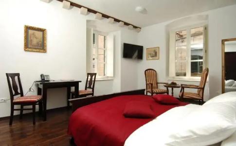 Sunce Palace Apartments with Free Offsite Parking - 74