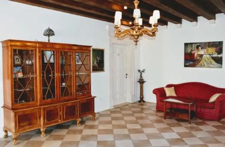 Sunce Palace Apartments with Free Offsite Parking - 1