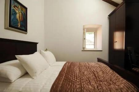 Sunce Palace Apartments with Free Offsite Parking - 60