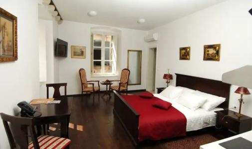 Sunce Palace Apartments with Free Offsite Parking - 2