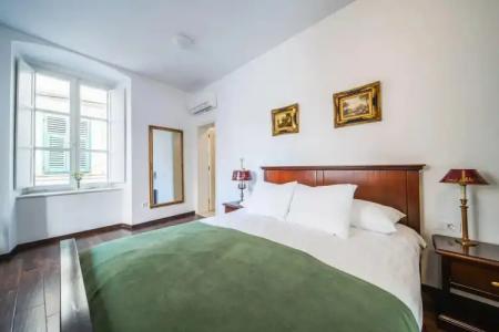 Sunce Palace Apartments with Free Offsite Parking - 38