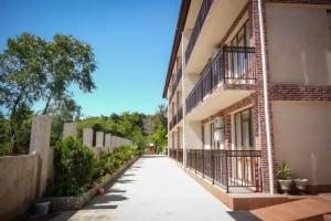 Vesna Guest house, Alakhadzi