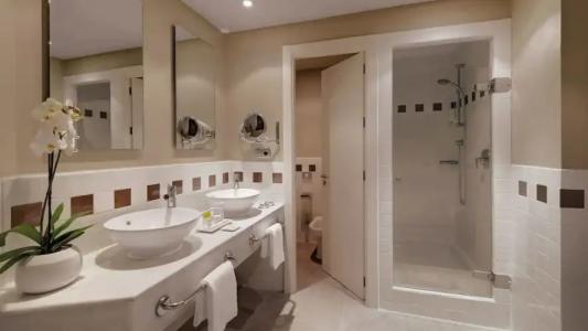 Precise Resort-The - 45