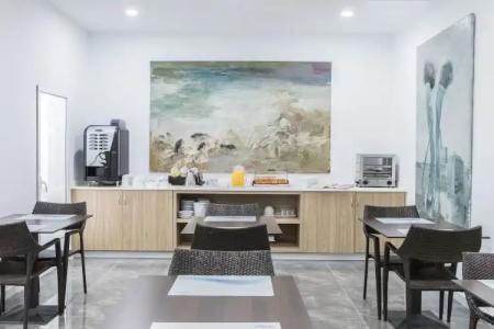 Blu Hostal Diana - 1