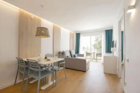 Cabot Hobby Club Apartments - 2