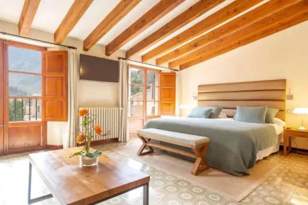 y Apartamentos DES PUIG - 22