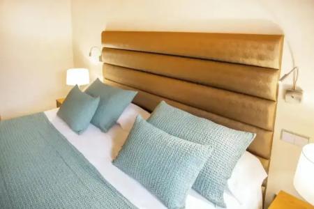 y Apartamentos DES PUIG - 58