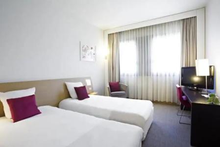 Novotel Barcelona Cornella - 65