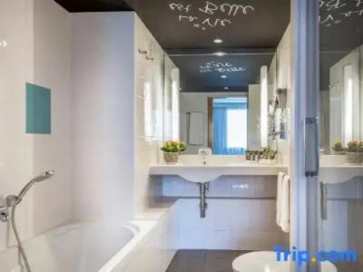 Novotel Barcelona Cornella - 57