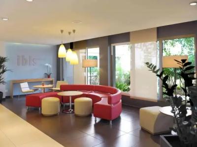 Ibis Barcelona Cornella - 20