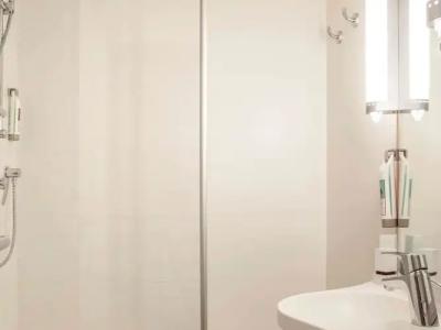 Ibis Barcelona Cornella - 13