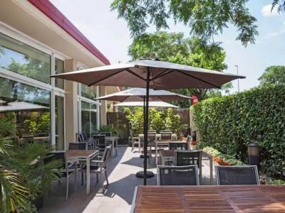 Ibis Barcelona Cornella - 24