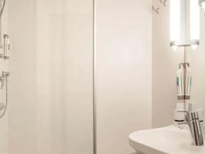 Ibis Barcelona Cornella - 11