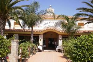 Guest House «Hostal Cabo Roche», Conil de la Frontera