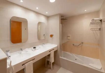 RH Ifach Family - 33