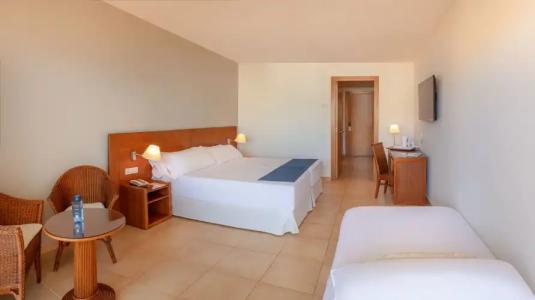 RH Ifach Family - 20