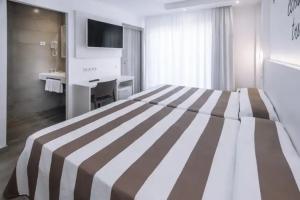 Hotel Oasis Park Splash, Calella