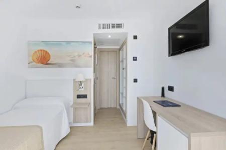 THB Cala Lliteras - adults only - 17