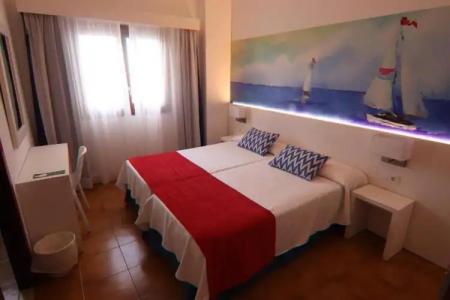 Hostal Cala Ratjada - 17