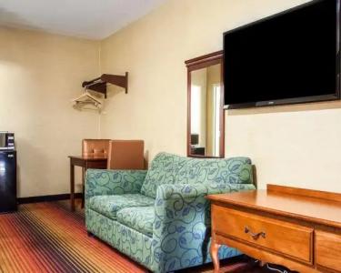 Holiday Inn Express & Suites JERSEY CITY NORTH - HOBOKEN by IHG - 5