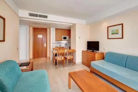 Hipotels Bahía Grande Aparthotel - 52