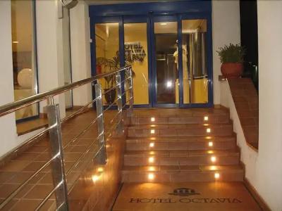 Octavia Cadaques - 12