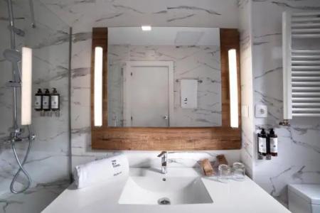 Petit Palace Arana - 32