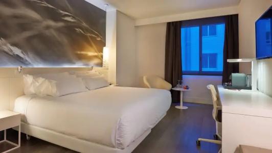 NH Collection Villa de - 33