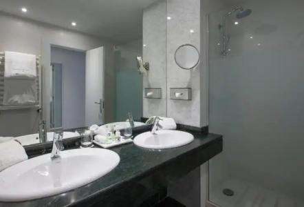 NH Collection Villa de - 30