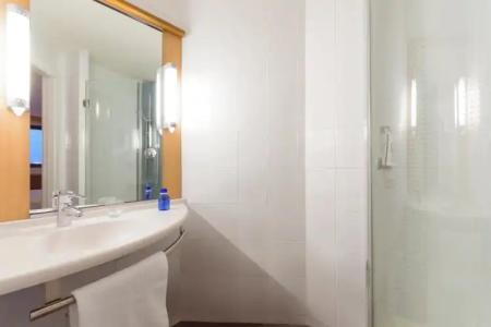 Ibis Bilbao Centro - 28