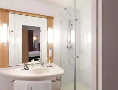 Ibis Bilbao Centro - 40