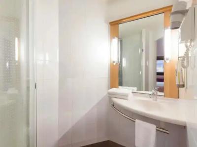 Ibis Bilbao Centro - 36