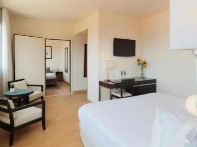 H10 Marina Barcelona - 6