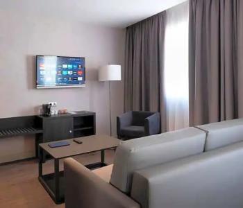 HG City Suites Barcelona - 34