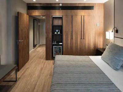 Catalonia Barcelona Plaza - 127