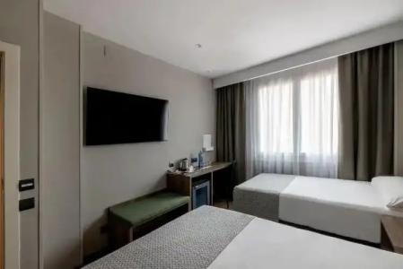 Catalonia Albeniz - 41