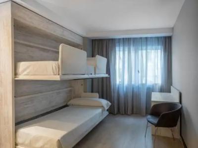 Catalonia Atenas - 11