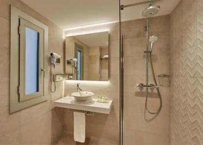 NH Sants Barcelona - 43