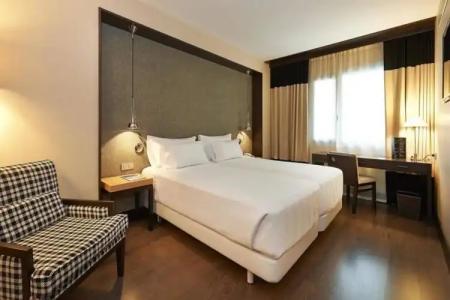 NH Sants Barcelona - 8