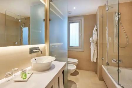 NH Sants Barcelona - 15